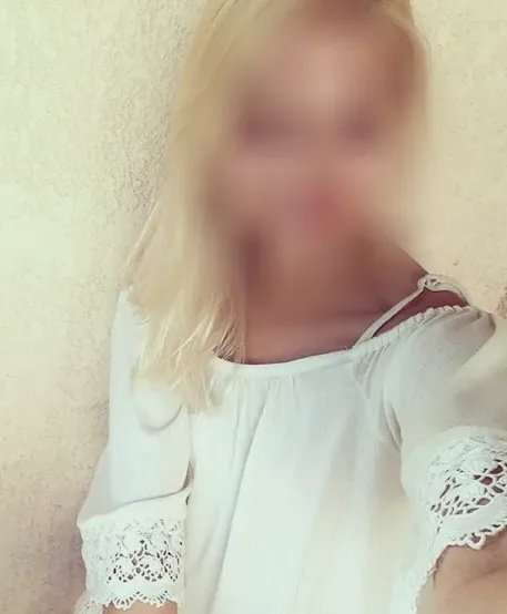 Alena, 34