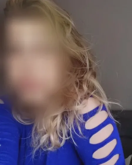 Alexandra, 36