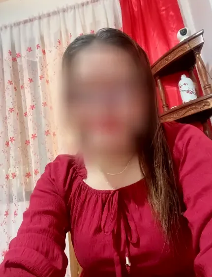 Clara, 38