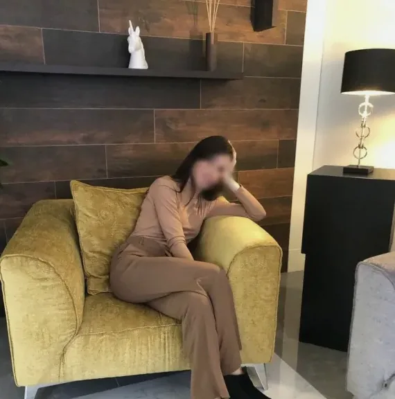 Dilara, 32