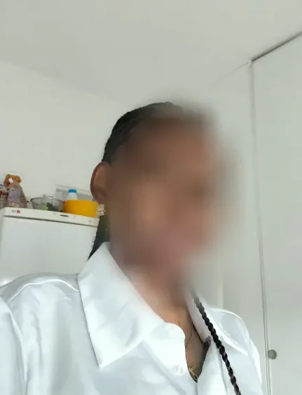 Doris, 34