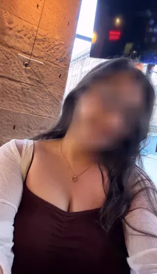 Frieda, 24