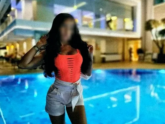 Kathrin, 40