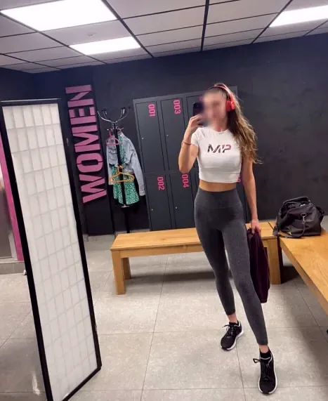 Kathrin, 36