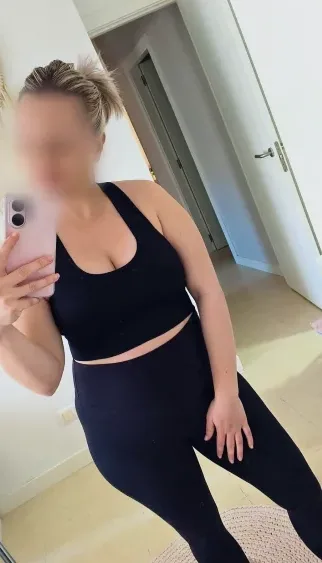 Leonie, 36