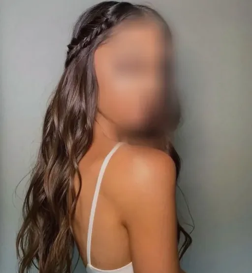 Sanja, 29