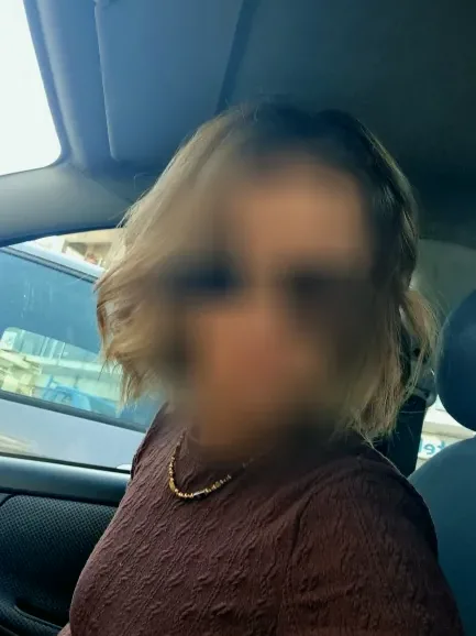 Stefanie, 33