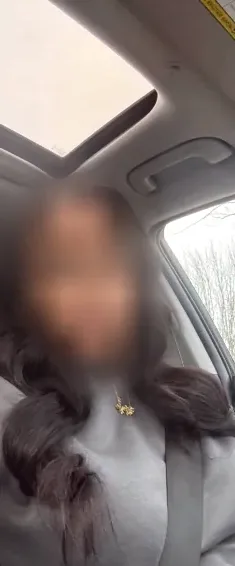 Viktoria, 39
